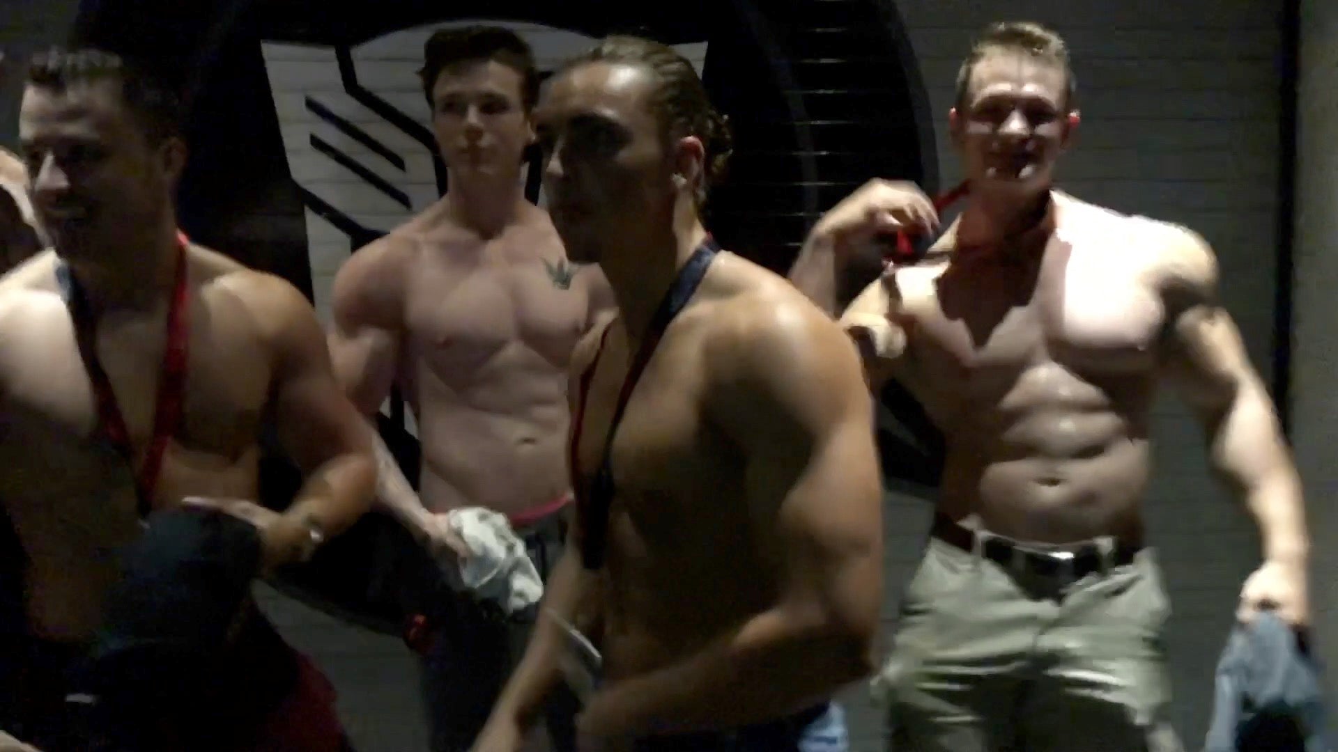 Thunders at Universal - Behind The Scenes