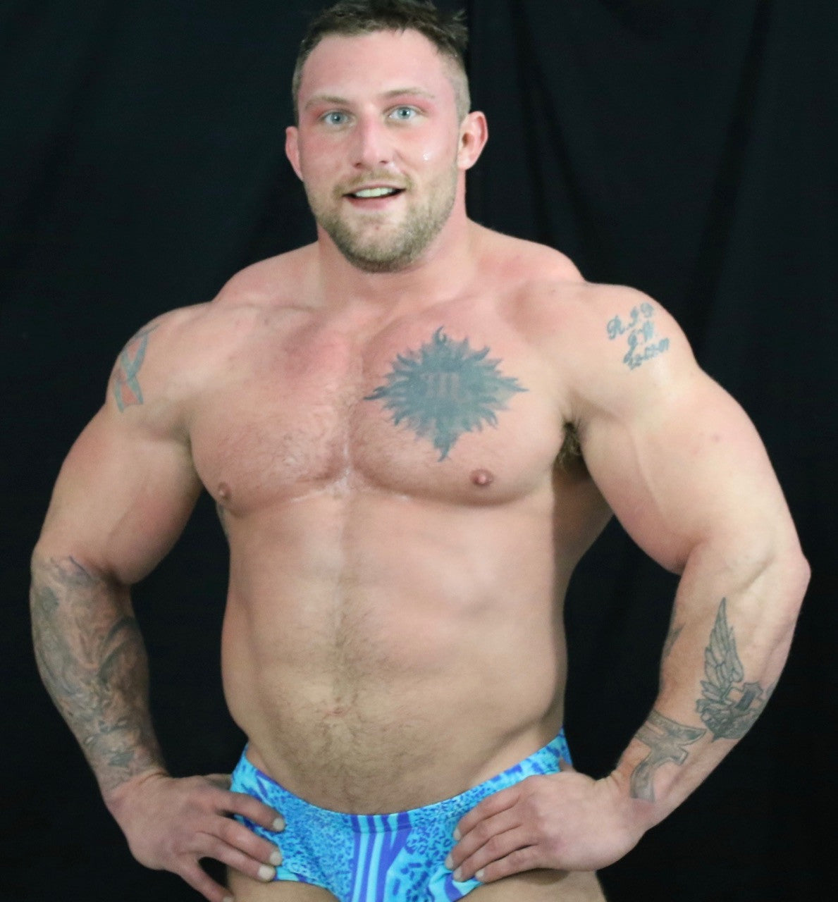 Massive bodybuilder Tank in Thunders Arena