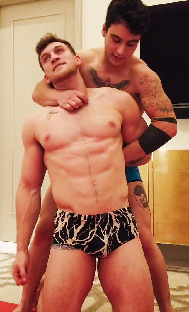 Stevie chicken winging Cason