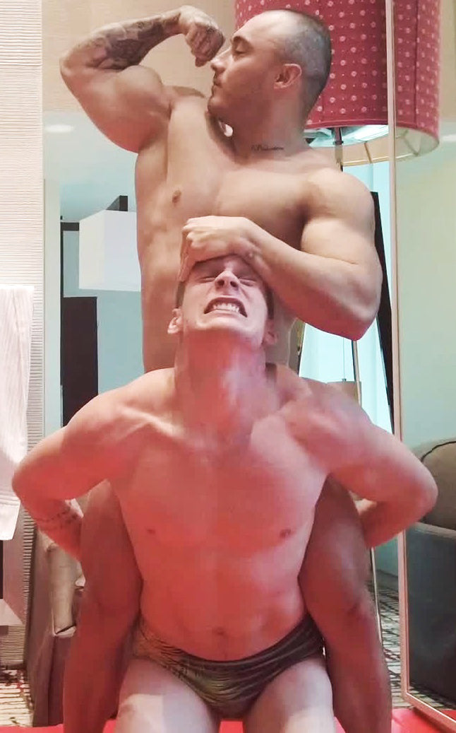 Caesar pulling back on Bronze Bullets head