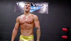 Cason flexes at Thunders Arena Wrestling.